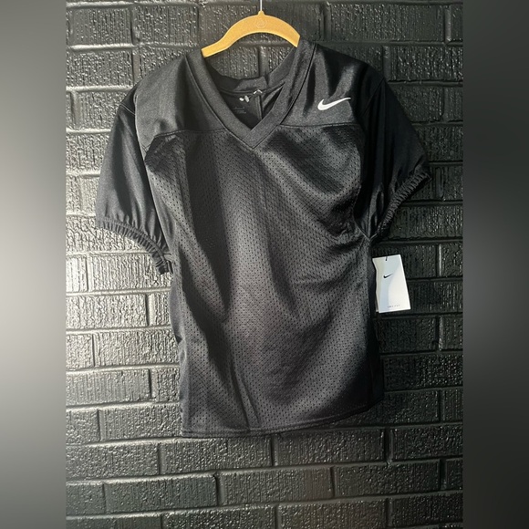 Nike Boys Black Mesh Jersey - Picture 1 of 6
